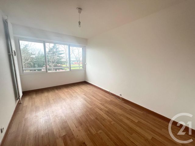 Appartement F3 à vendre - 3 pièces - 77.6 m2 - PONTOISE - 95 - ILE-DE-FRANCE - Century 21 Osmose