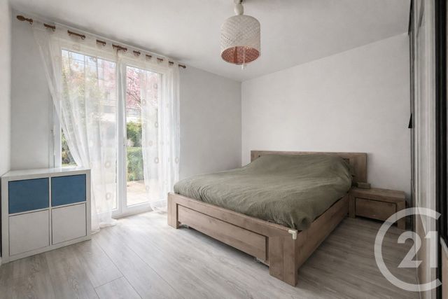 Appartement F2 à vendre - 2 pièces - 45.26 m2 - PONTOISE - 95 - ILE-DE-FRANCE - Century 21 Osmose