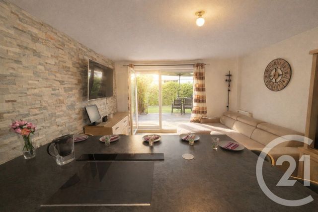 Appartement F2 à vendre - 2 pièces - 45.26 m2 - PONTOISE - 95 - ILE-DE-FRANCE - Century 21 Osmose