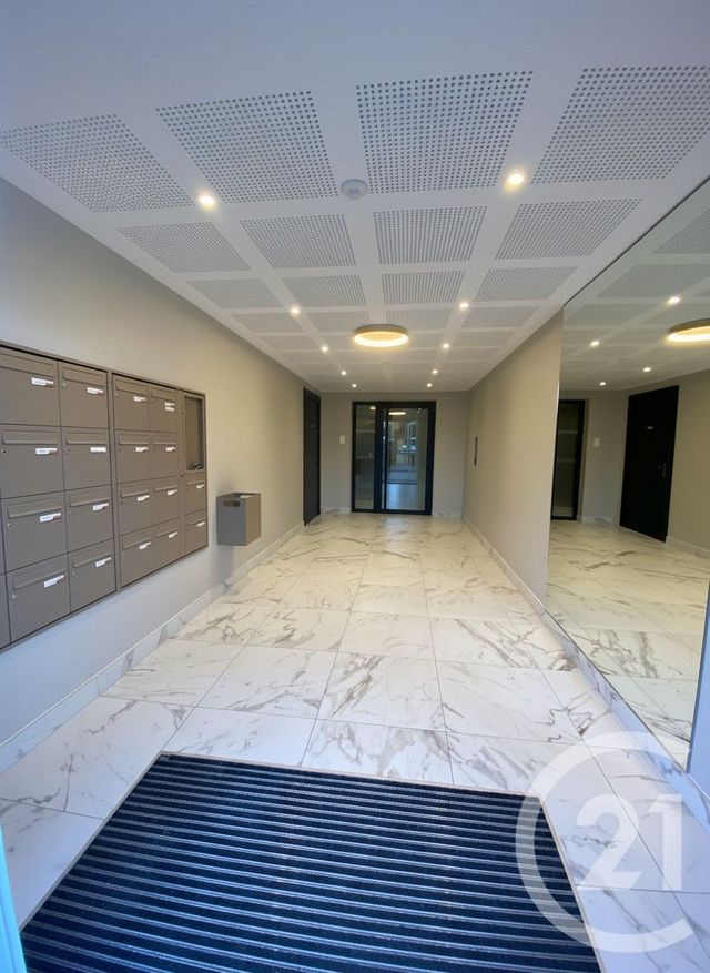 Appartement F2 à vendre - 2 pièces - 42.24 m2 - PONTOISE - 95 - ILE-DE-FRANCE - Century 21 Osmose