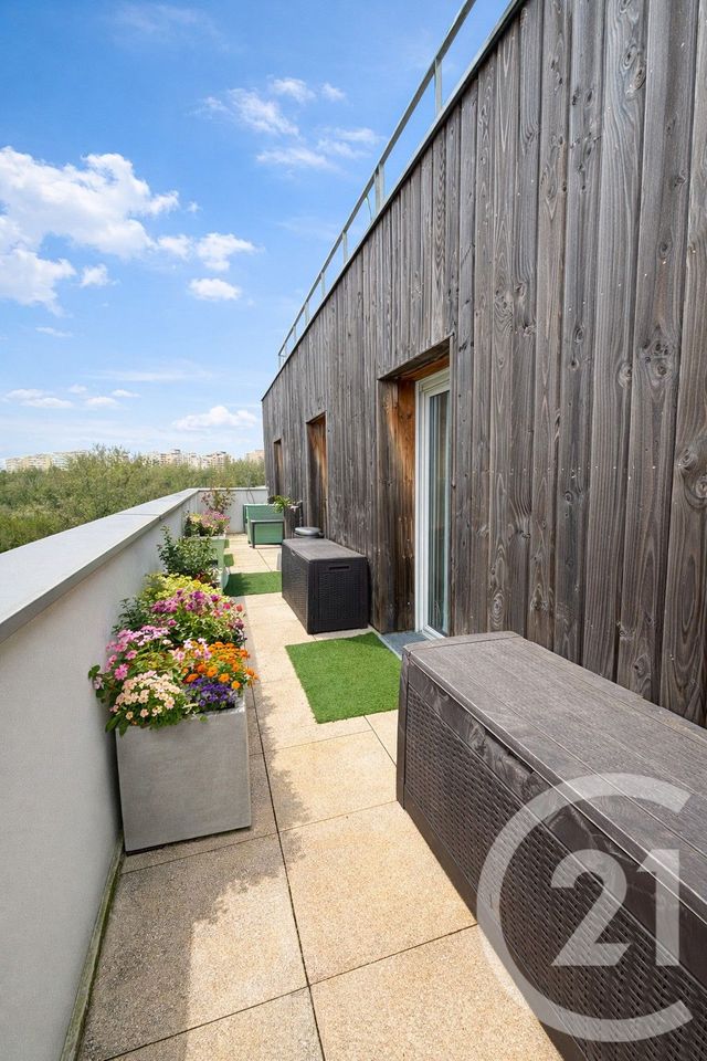 Appartement F3 à vendre - 3 pièces - 72.7 m2 - PONTOISE - 95 - ILE-DE-FRANCE - Century 21 Osmose