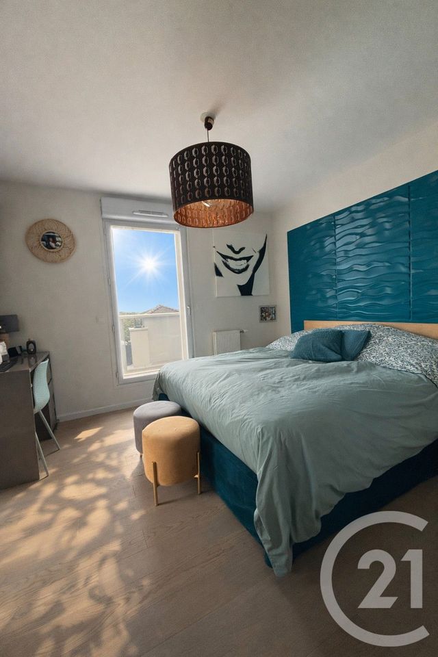 Appartement F3 à vendre - 3 pièces - 72.7 m2 - PONTOISE - 95 - ILE-DE-FRANCE - Century 21 Osmose