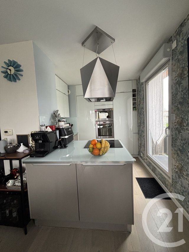 Appartement F3 à vendre - 3 pièces - 72.7 m2 - PONTOISE - 95 - ILE-DE-FRANCE - Century 21 Osmose