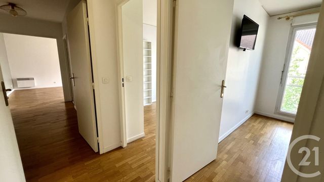 Appartement F3 à vendre - 3 pièces - 61.27 m2 - ST OUEN L AUMONE - 95 - ILE-DE-FRANCE - Century 21 Osmose