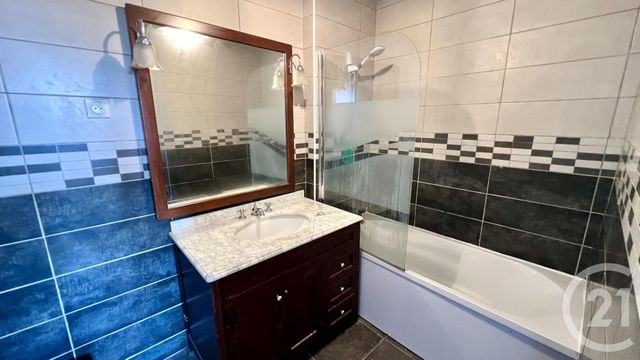 Appartement F5 à vendre - 5 pièces - 104.01 m2 - PONTOISE - 95 - ILE-DE-FRANCE - Century 21 Osmose