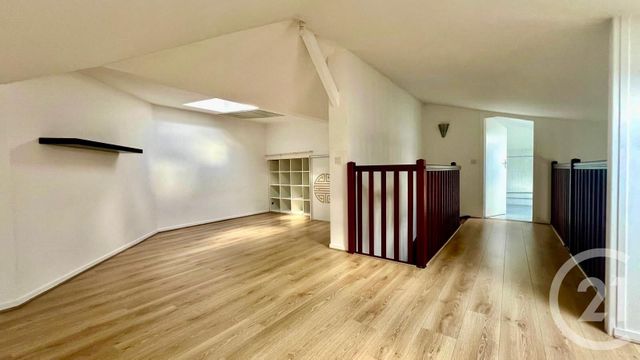 Appartement F2 à vendre - 2 pièces - 57.21 m2 - PONTOISE - 95 - ILE-DE-FRANCE - Century 21 Osmose
