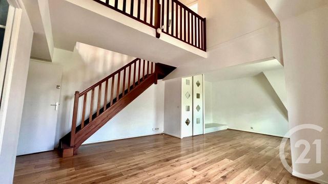 Appartement F2 à vendre - 2 pièces - 57.21 m2 - PONTOISE - 95 - ILE-DE-FRANCE - Century 21 Osmose