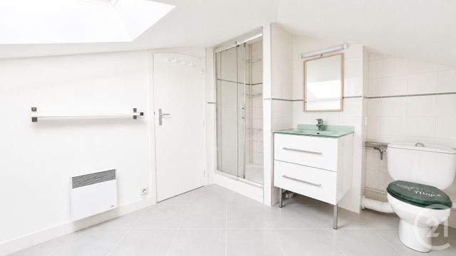 Appartement F2 à vendre - 2 pièces - 57.21 m2 - PONTOISE - 95 - ILE-DE-FRANCE - Century 21 Osmose