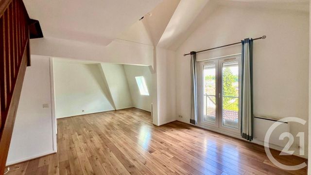 Appartement F2 à vendre - 2 pièces - 57.21 m2 - PONTOISE - 95 - ILE-DE-FRANCE - Century 21 Osmose