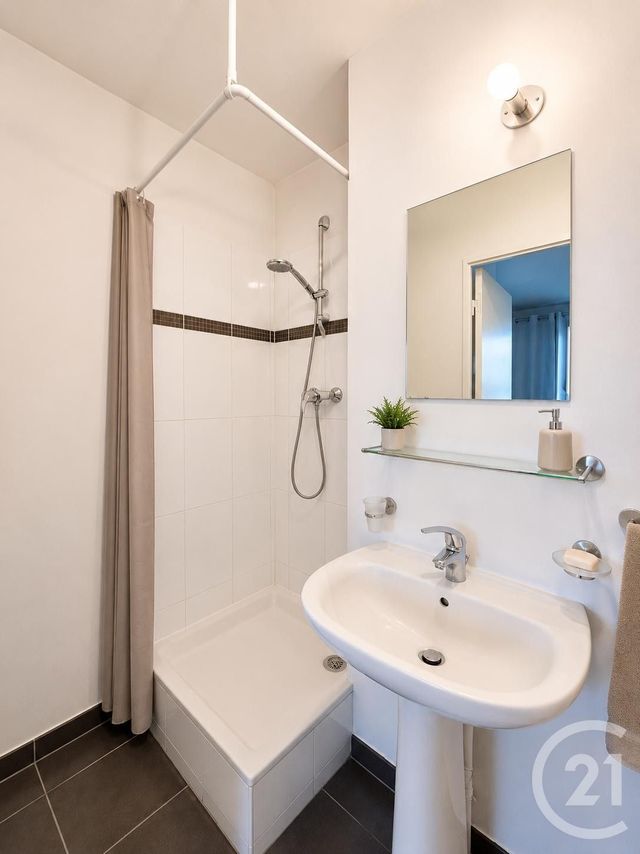 Appartement F4 à vendre - 4 pièces - 85.0 m2 - PONTOISE - 95 - ILE-DE-FRANCE - Century 21 Osmose