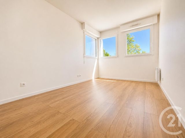 Appartement F4 à vendre - 4 pièces - 85.0 m2 - PONTOISE - 95 - ILE-DE-FRANCE - Century 21 Osmose