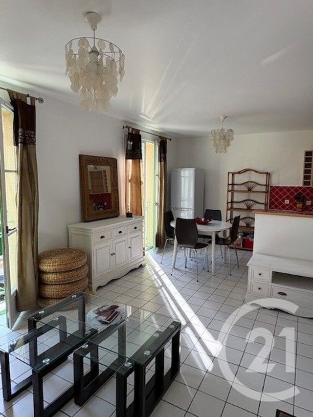 Appartement à louer - 2 pièces - 36.95 m2 - PONTOISE - 95 - ILE-DE-FRANCE - Century 21 Osmose