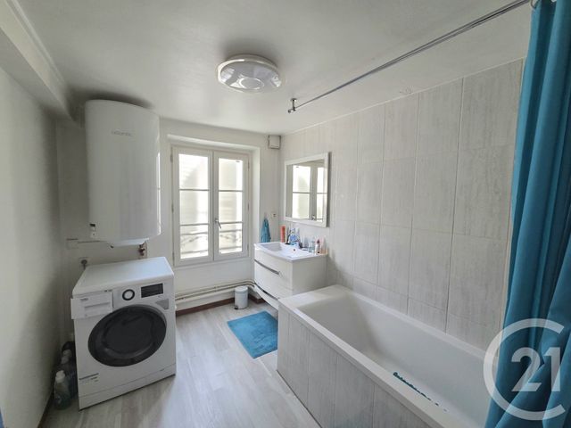 Appartement F3 à vendre - 3 pièces - 75.1 m2 - PONTOISE - 95 - ILE-DE-FRANCE - Century 21 Osmose
