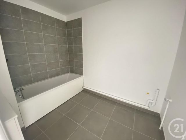 Appartement F3 à louer - 3 pièces - 72.6 m2 - PONTOISE - 95 - ILE-DE-FRANCE - Century 21 Osmose