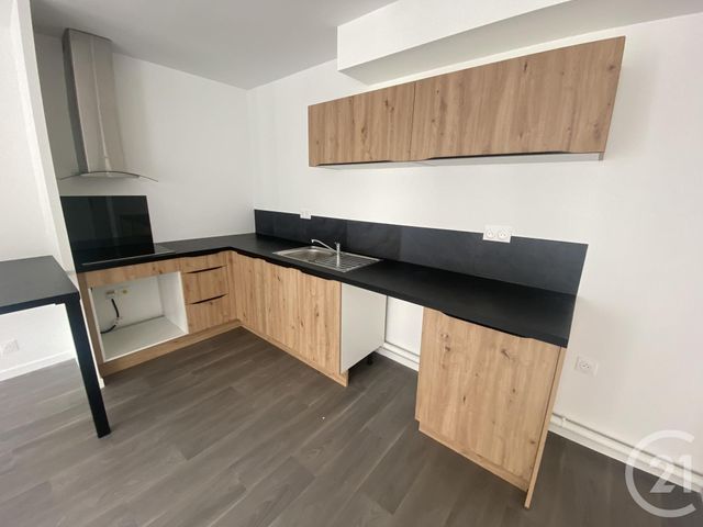 Appartement F3 à louer - 3 pièces - 72.6 m2 - PONTOISE - 95 - ILE-DE-FRANCE - Century 21 Osmose