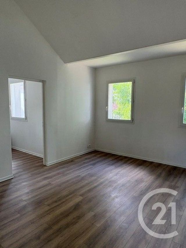 maison à louer - 6 pièces - 135.0 m2 - PONTOISE - 95 - ILE-DE-FRANCE - Century 21 Osmose