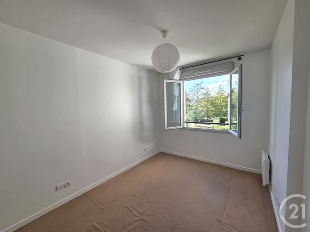 Appartement F3 à vendre - 3 pièces - 62.16 m2 - ST OUEN L AUMONE - 95 - ILE-DE-FRANCE - Century 21 Osmose