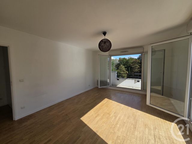Appartement F3 à vendre - 3 pièces - 61.39 m2 - ST OUEN L AUMONE - 95 - ILE-DE-FRANCE - Century 21 Osmose