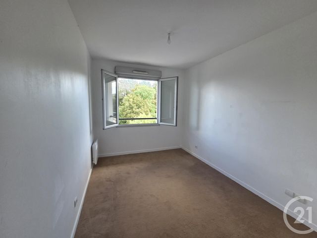 Appartement F3 à vendre - 3 pièces - 61.39 m2 - ST OUEN L AUMONE - 95 - ILE-DE-FRANCE - Century 21 Osmose