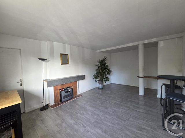 Appartement F2 à vendre - 2 pièces - 50.56 m2 - PONTOISE - 95 - ILE-DE-FRANCE - Century 21 Osmose