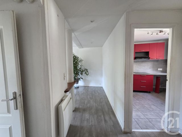 Appartement F2 à vendre - 2 pièces - 50.56 m2 - PONTOISE - 95 - ILE-DE-FRANCE - Century 21 Osmose