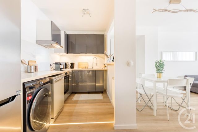 Appartement F3 à vendre - 3 pièces - 53.61 m2 - ST OUEN L AUMONE - 95 - ILE-DE-FRANCE - Century 21 Osmose