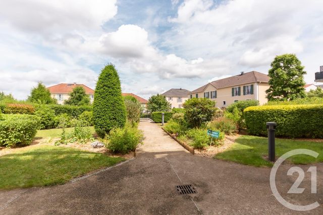 Appartement F3 à vendre - 3 pièces - 53.61 m2 - ST OUEN L AUMONE - 95 - ILE-DE-FRANCE - Century 21 Osmose