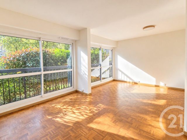 Appartement F2 à vendre - 2 pièces - 57.07 m2 - PONTOISE - 95 - ILE-DE-FRANCE - Century 21 Osmose
