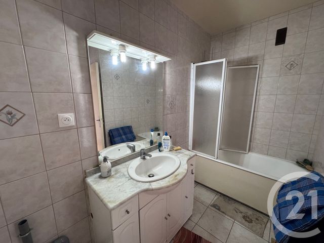 Appartement F4 à louer - 4 pièces - 82.83 m2 - PONTOISE - 95 - ILE-DE-FRANCE - Century 21 Osmose