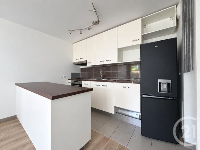 Appartement F3 à vendre - 3 pièces - 62.7 m2 - ERAGNY SUR OISE - 95 - ILE-DE-FRANCE - Century 21 Osmose