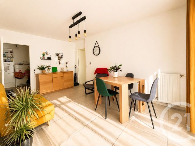 Appartement F4 à vendre - 4 pièces - 78.89 m2 - ERAGNY SUR OISE - 95 - ILE-DE-FRANCE - Century 21 Osmose